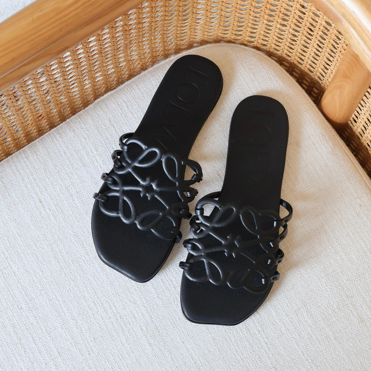 Loewe Petal Slide