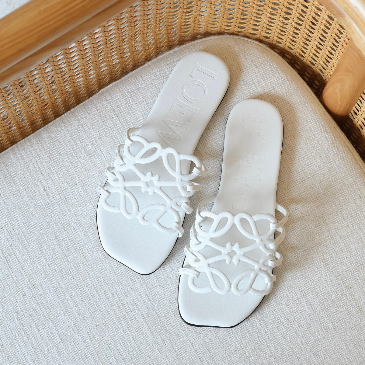 Loewe Petal Slide