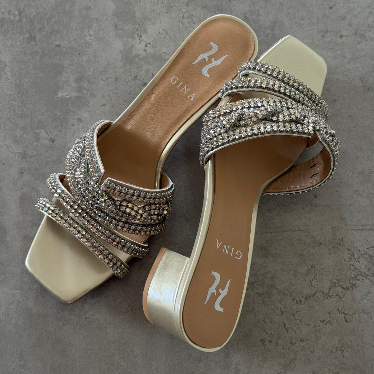 Gina Sandal