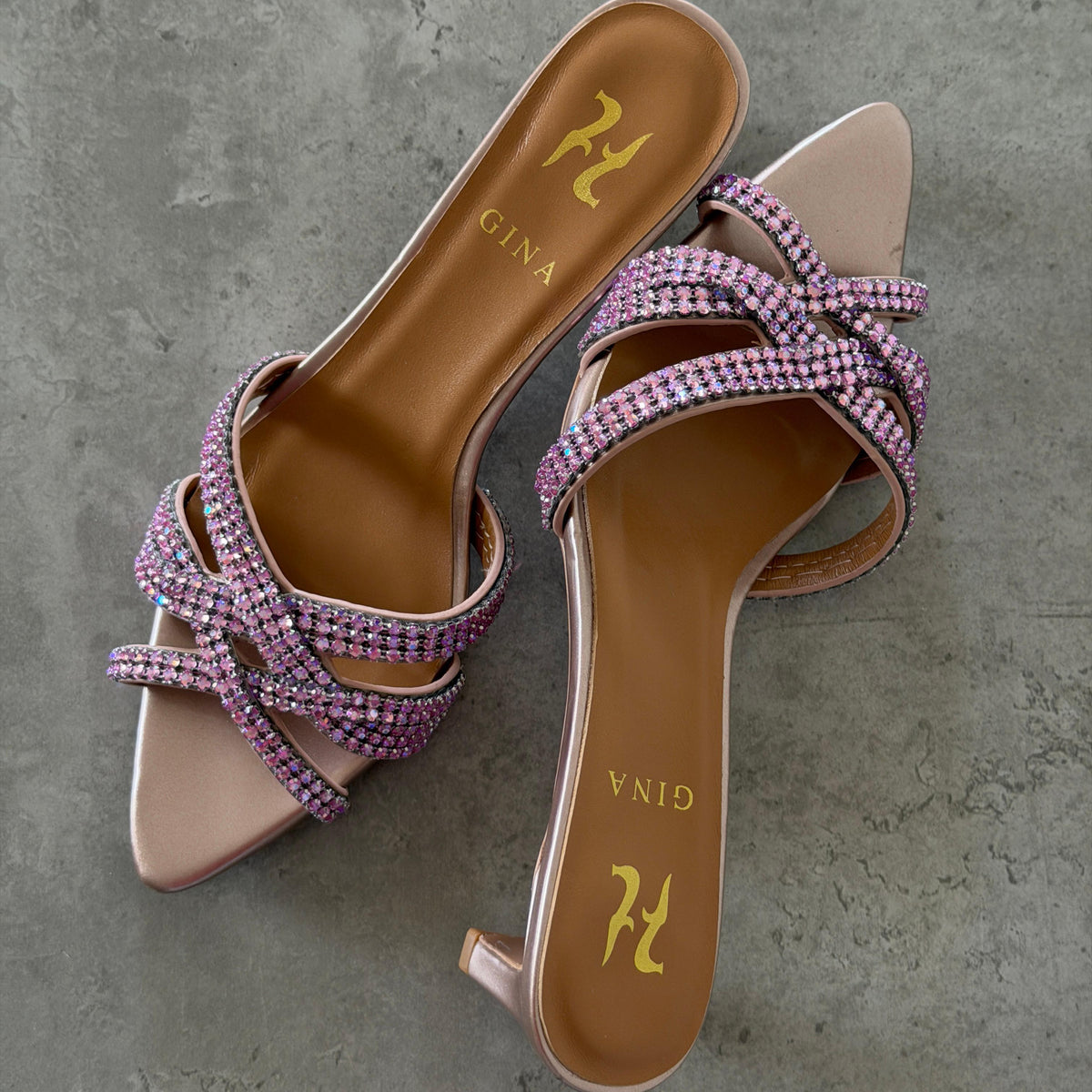 Gina Sandal