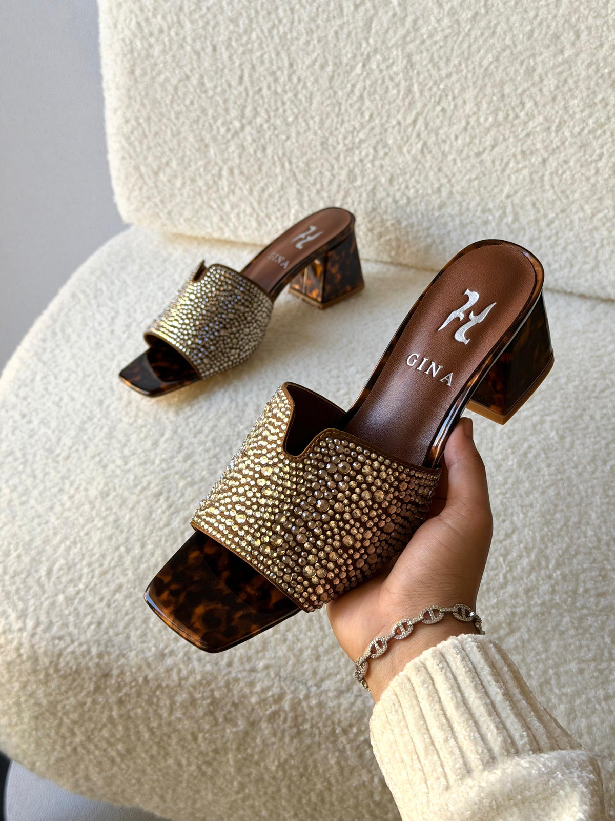 Gina Sandal