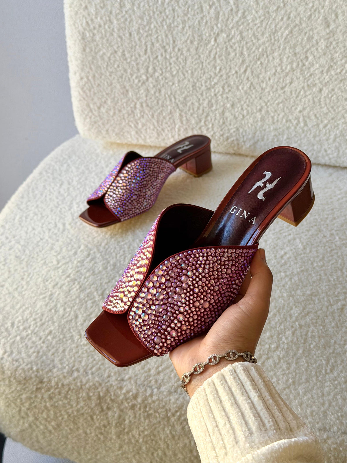 Gina Sandal