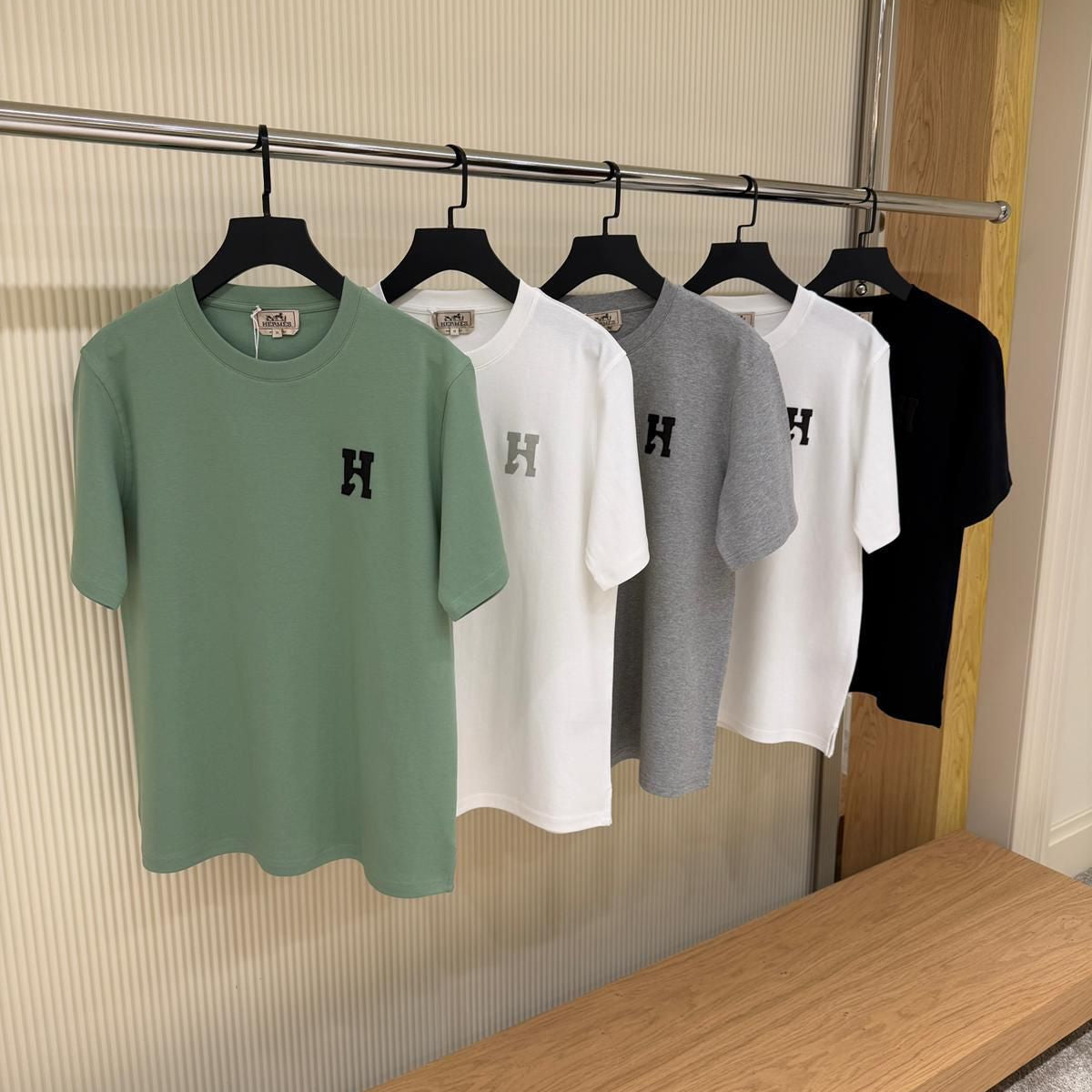 Hermes Short Sleeve T-shirt