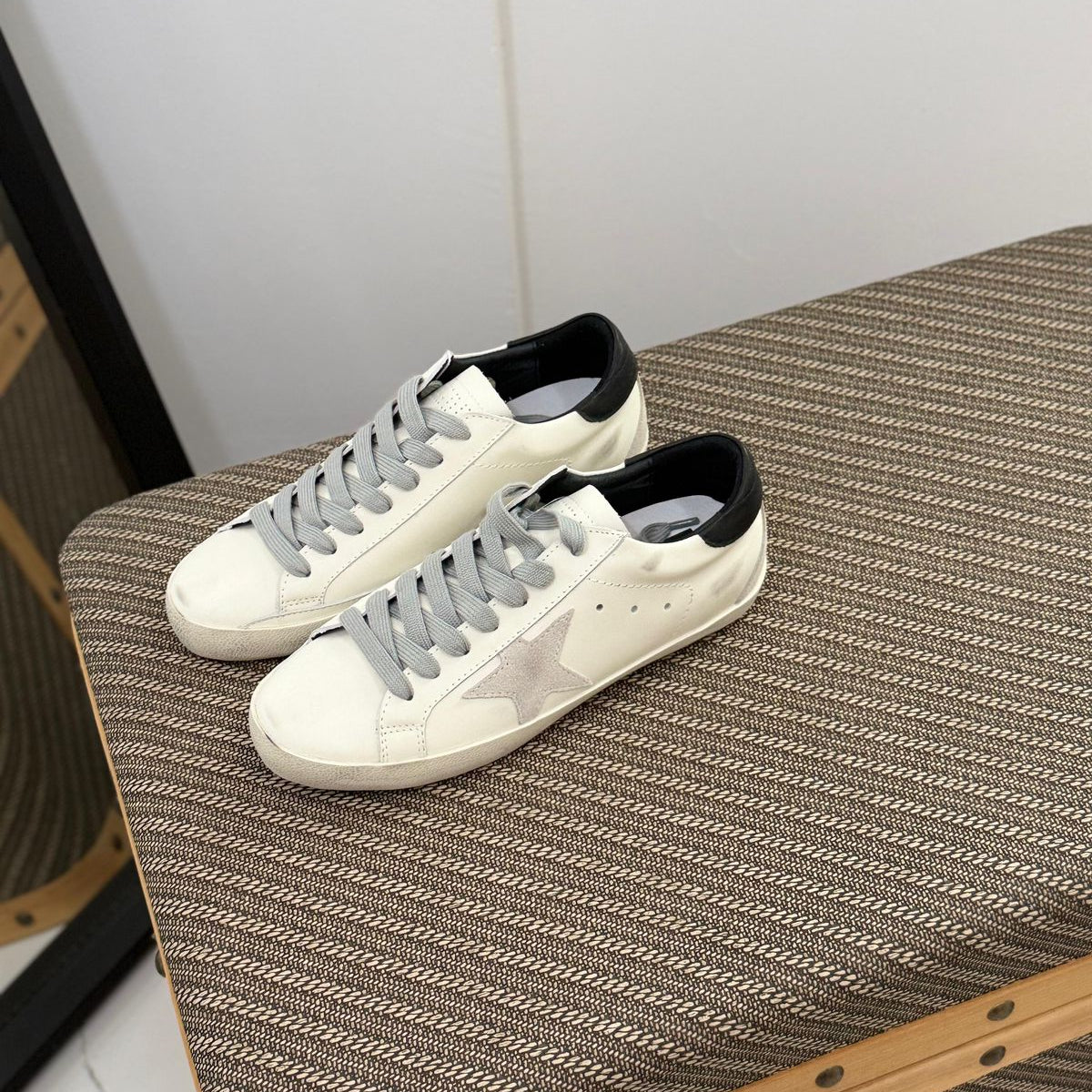 Golden Goose Sneakers