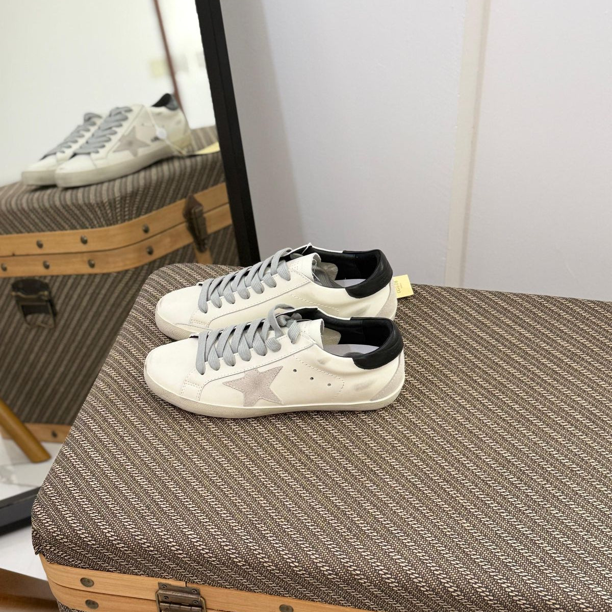 Golden Goose Sneakers