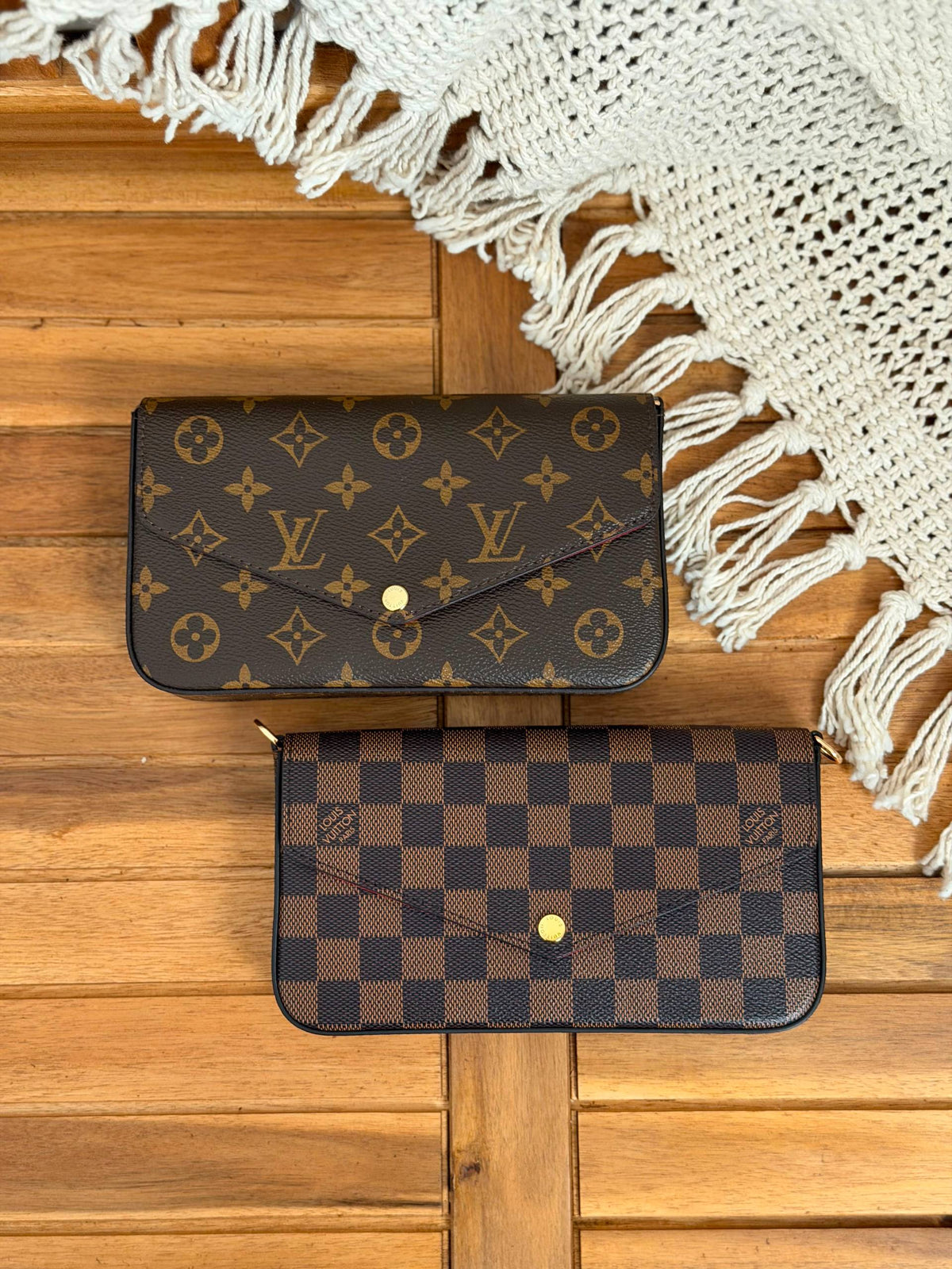 LV Pochette